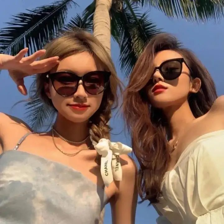 小泳者